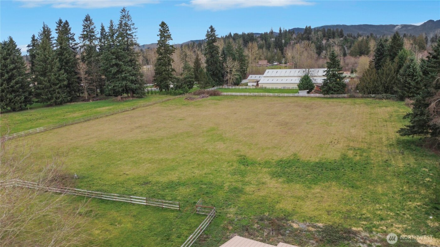 40216 264th Avenue SE, Enumclaw, WA 98022