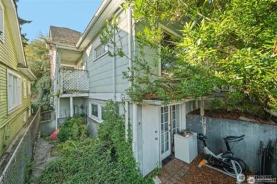341 NE 51st Street , Seattle, WA 98105