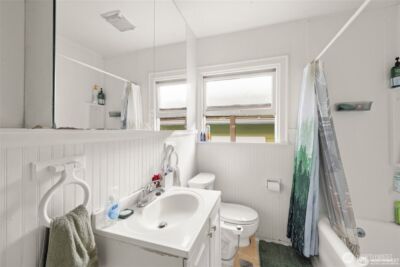 341 NE 51st Street , Seattle, WA 98105 - Photo 21