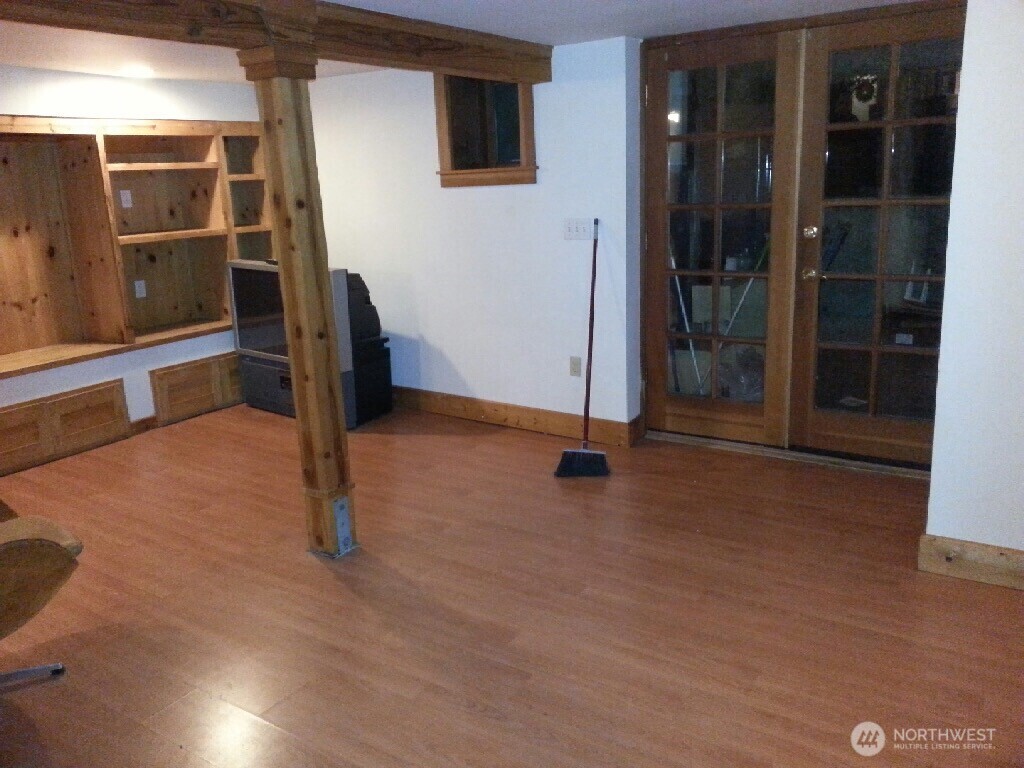 341 NE 51st Street , Seattle, WA 98105