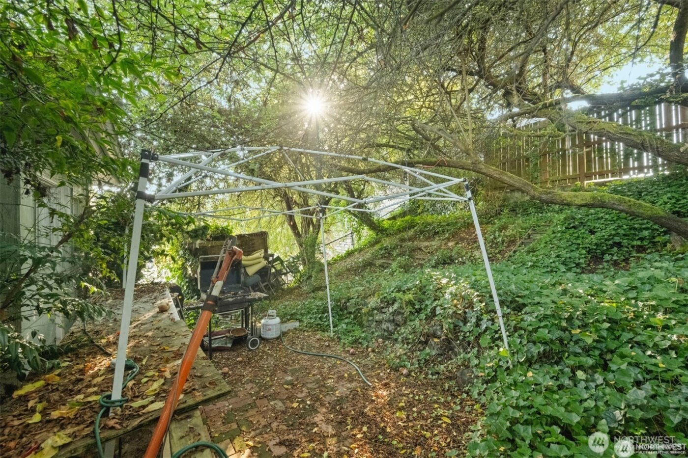 341 NE 51st Street , Seattle, WA 98105