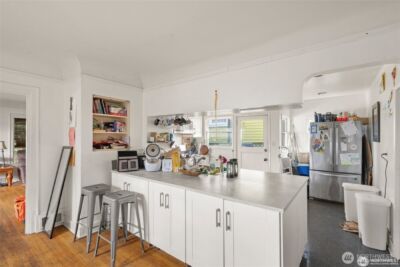 341 NE 51st Street , Seattle, WA 98105 - Photo 9