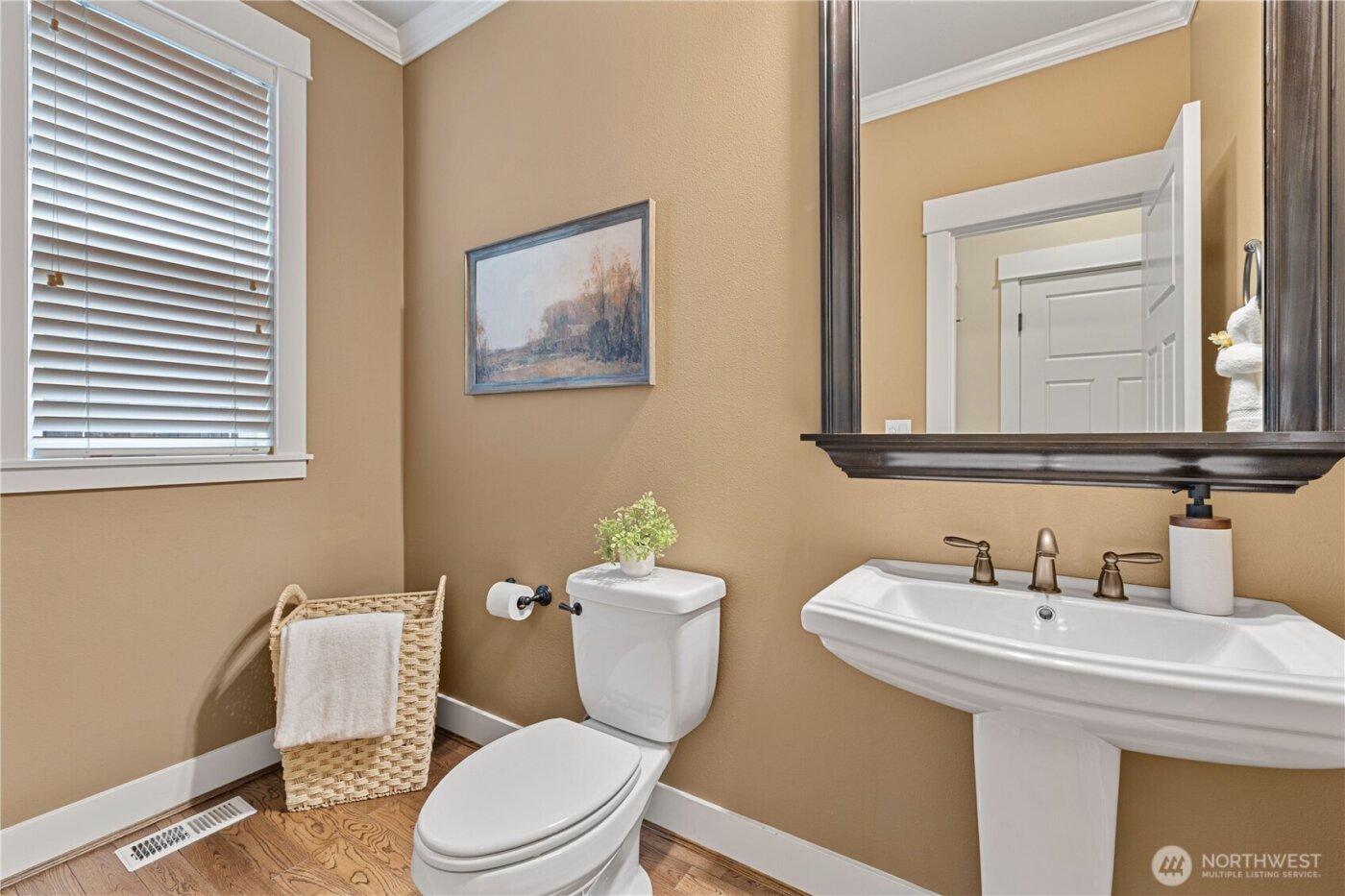 2819 102nd Place NE, Bellevue, WA 98004