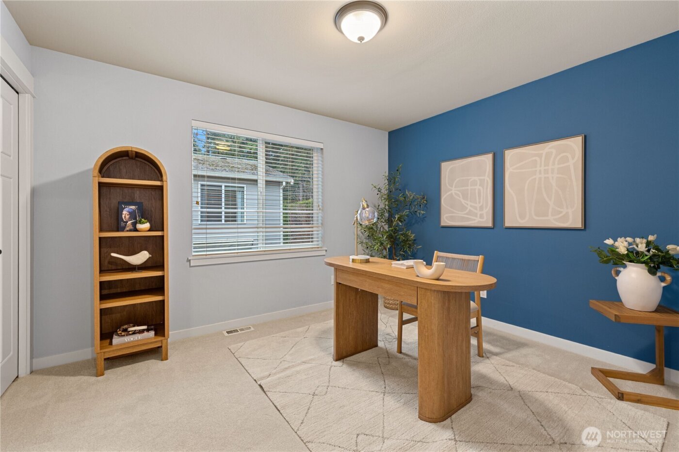 2819 102nd Place NE, Bellevue, WA 98004