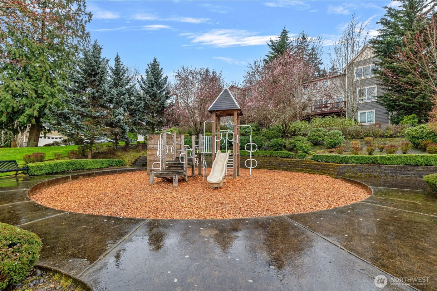 2819 102nd Place NE, Bellevue, WA 98004