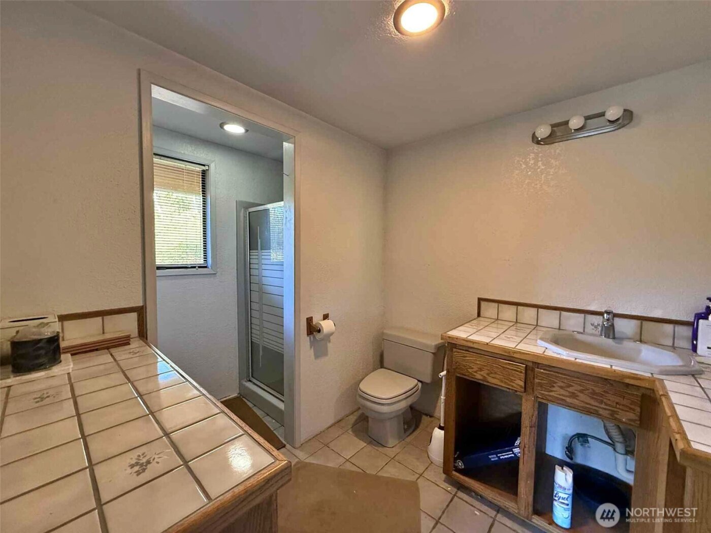 198 Calvin Road , Onalaska, WA 98533