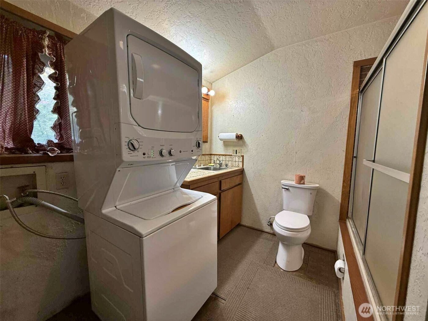 198 Calvin Road , Onalaska, WA 98533