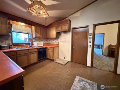 198 Calvin Road , Onalaska, WA 98533 - Photo 4