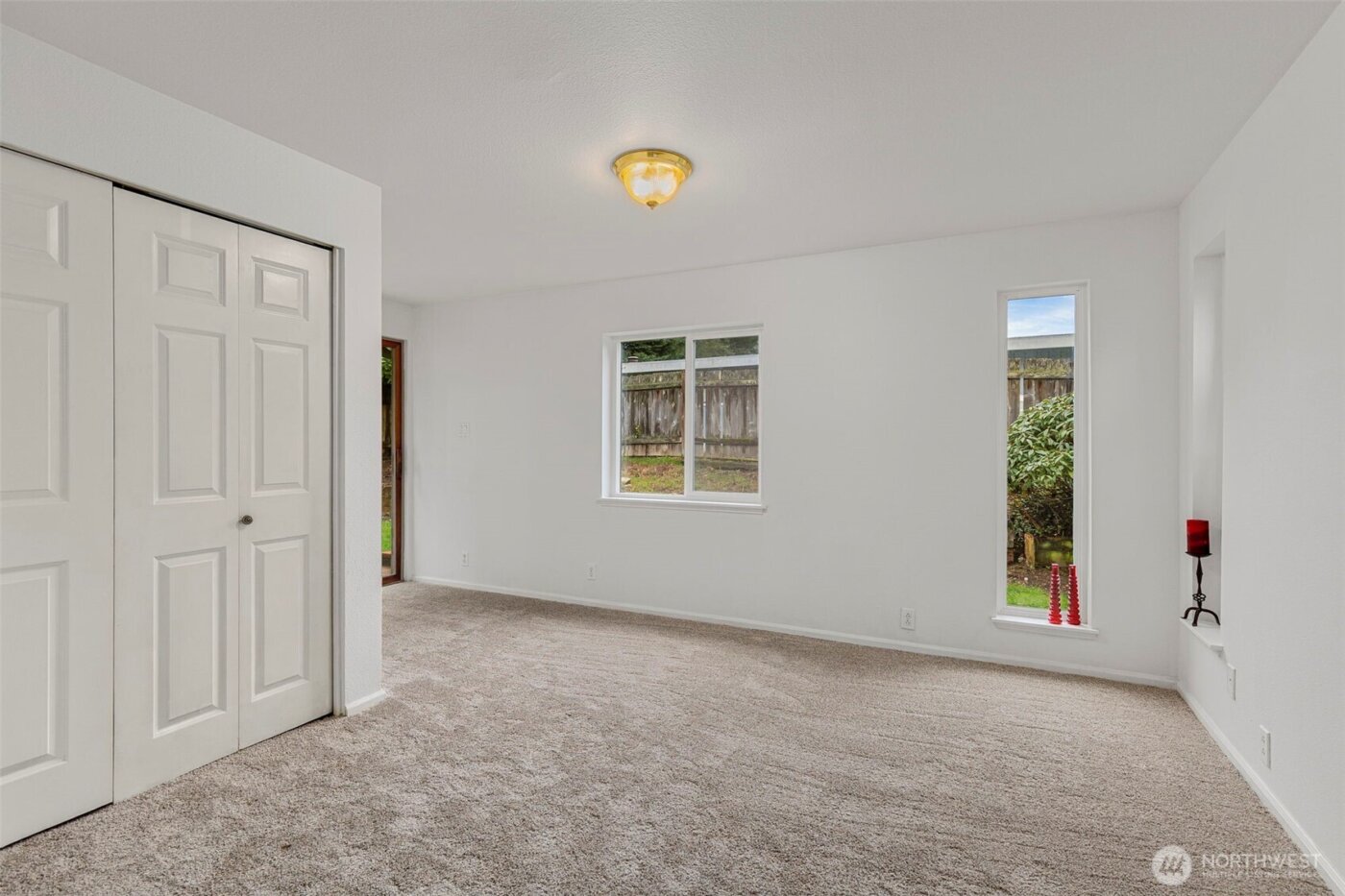 26009 Barrett Road NE, Kingston, WA 98346