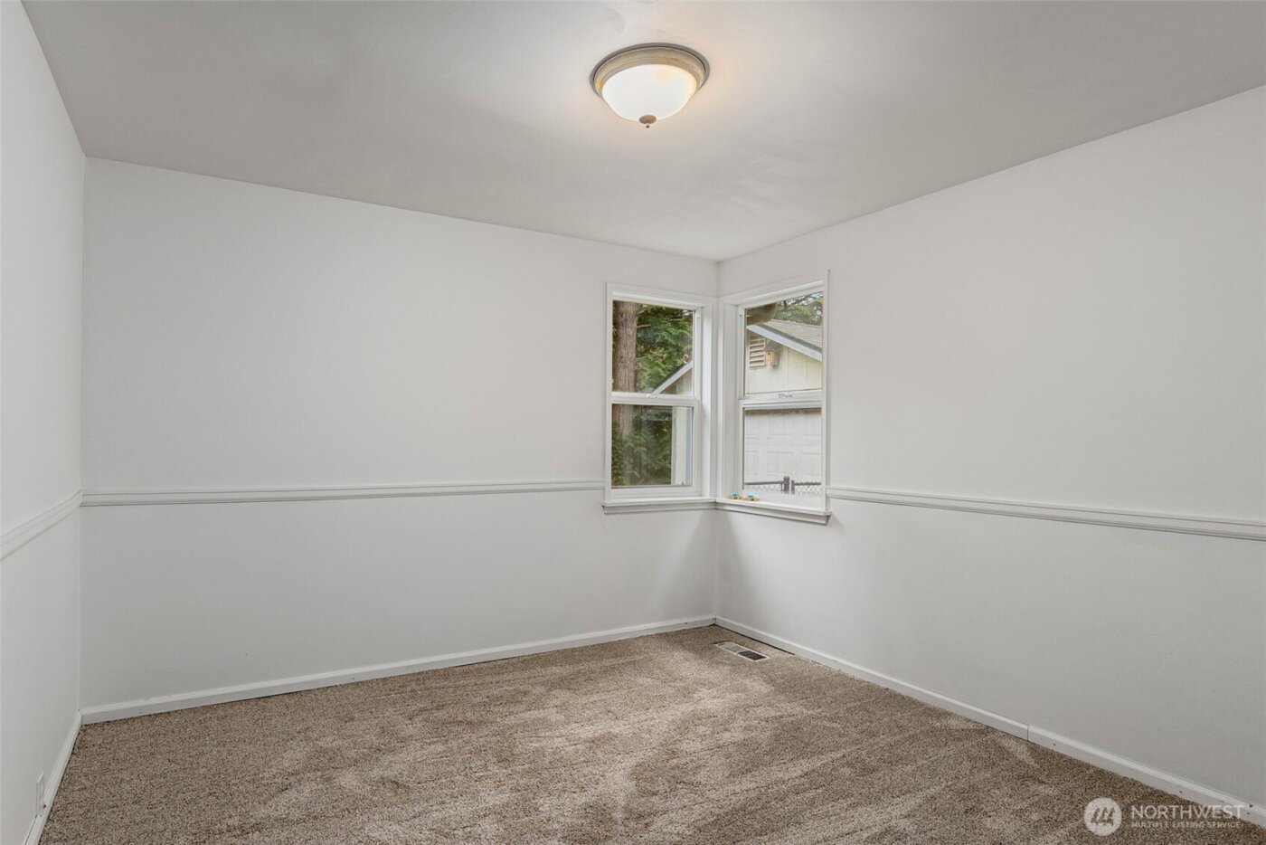 26009 Barrett Road NE, Kingston, WA 98346