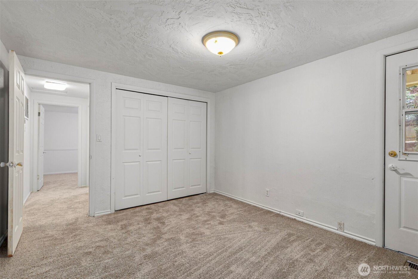 26009 Barrett Road NE, Kingston, WA 98346