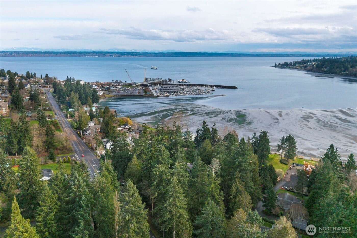 26009 Barrett Road NE, Kingston, WA 98346