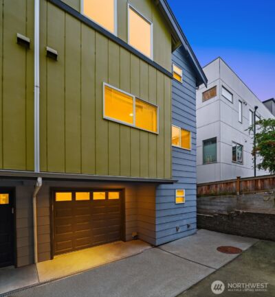 3411 21st Avenue W #A, Seattle, WA 98199 - Photo 2