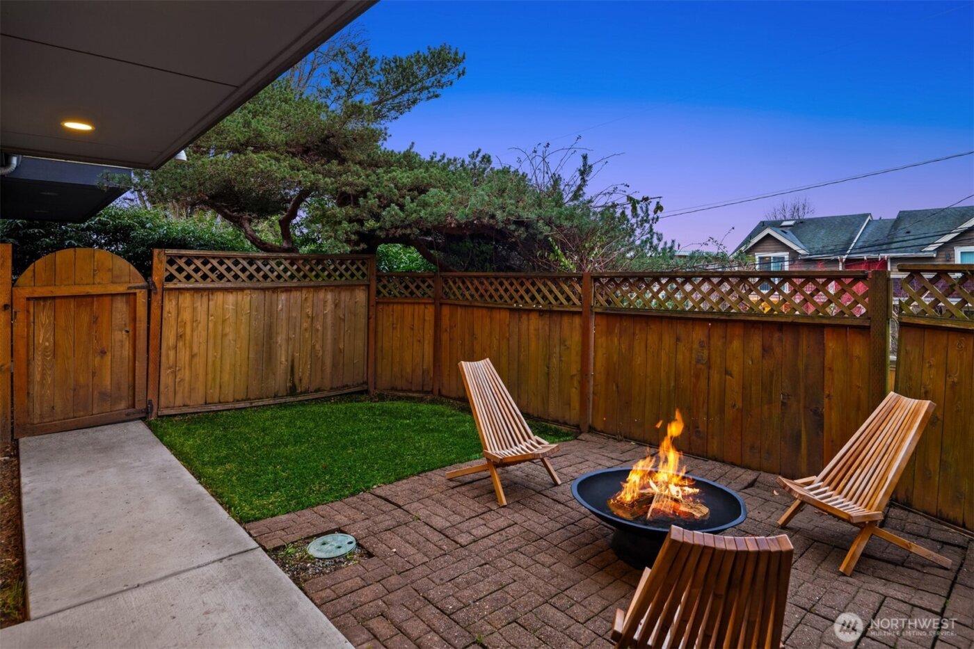 3411 21st Avenue W #A, Seattle, WA 98199