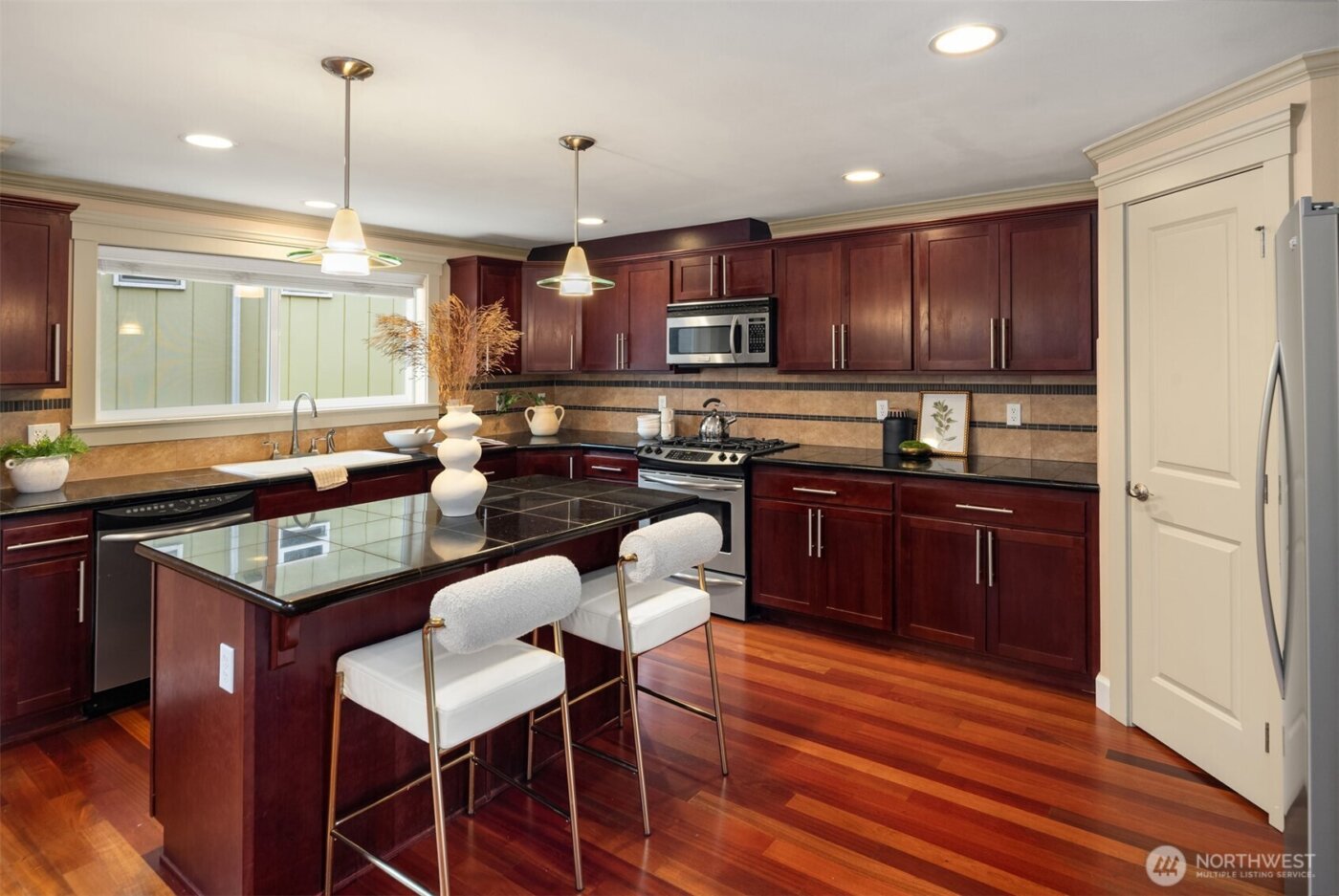 3411 21st Avenue W #A, Seattle, WA 98199