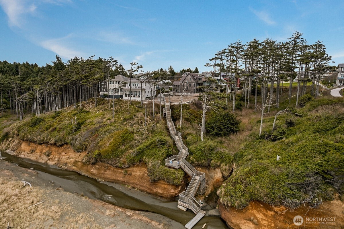 38 Trillium Lane , Pacific Beach, WA 98571