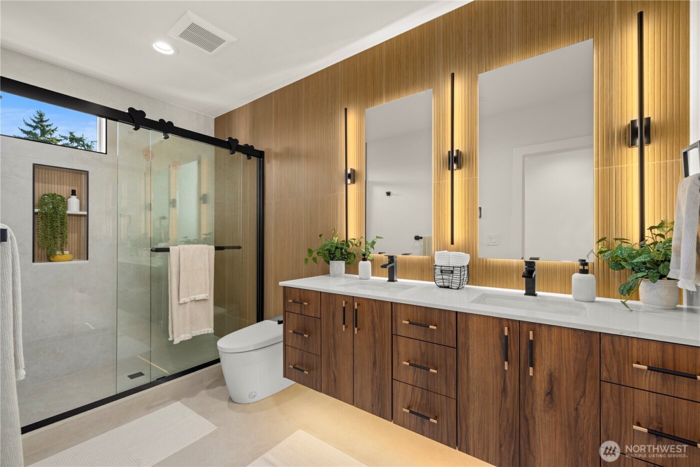 359 NW 76th Street , Seattle, WA 98117