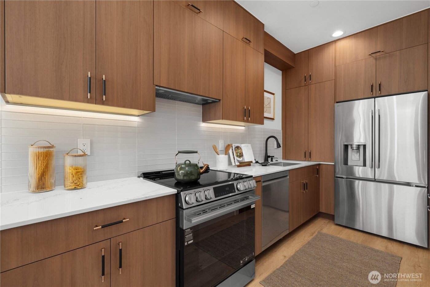 359 NW 76th Street , Seattle, WA 98117