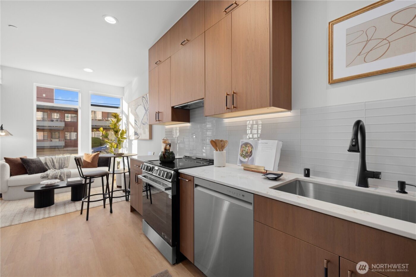 359 NW 76th Street , Seattle, WA 98117