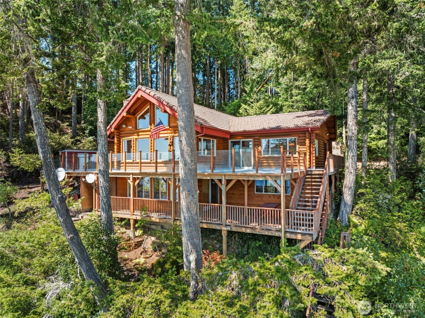 1236 E Island View Road , Grapeview, WA 98546