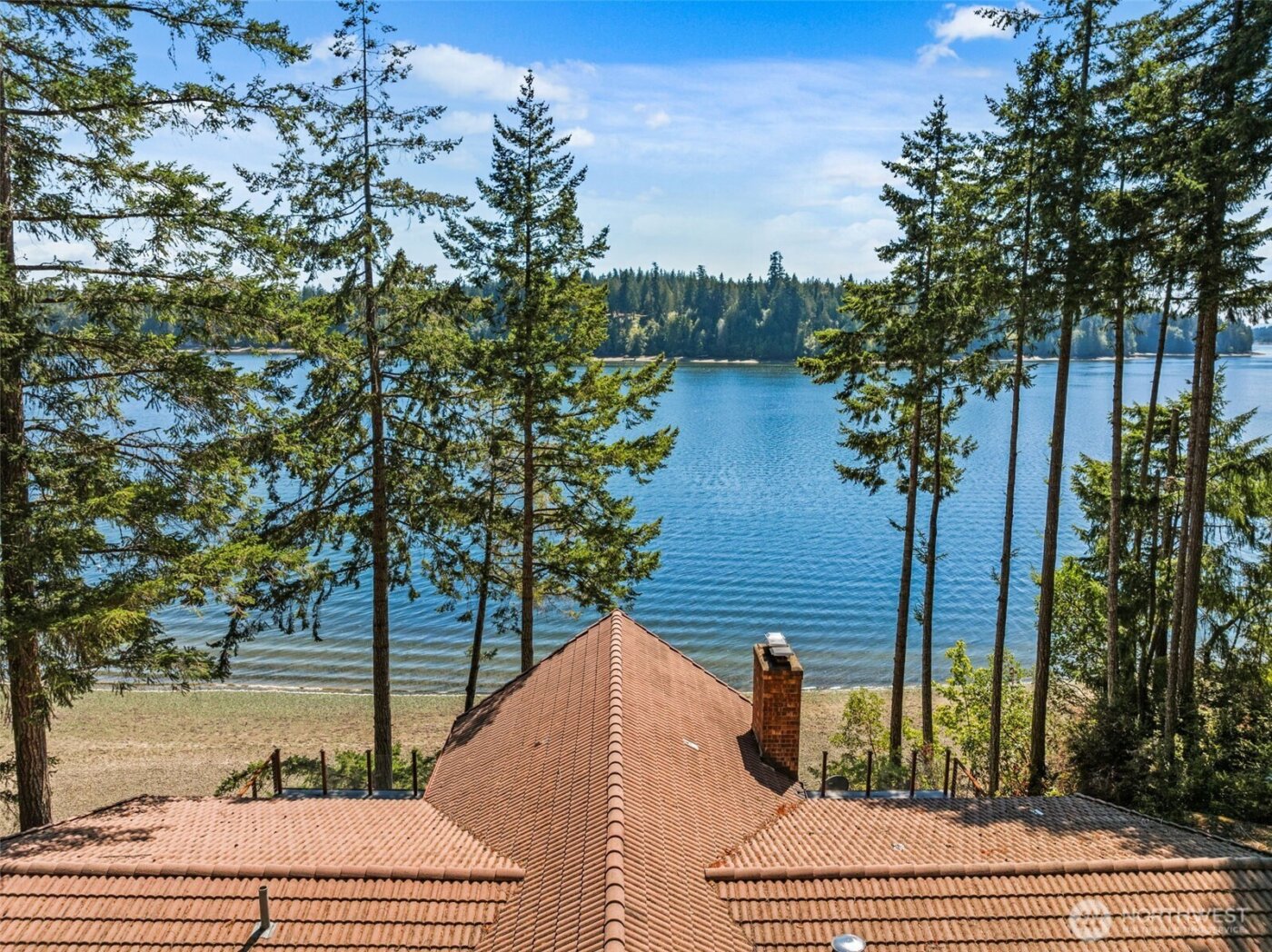 1236 E Island View Road , Grapeview, WA 98546