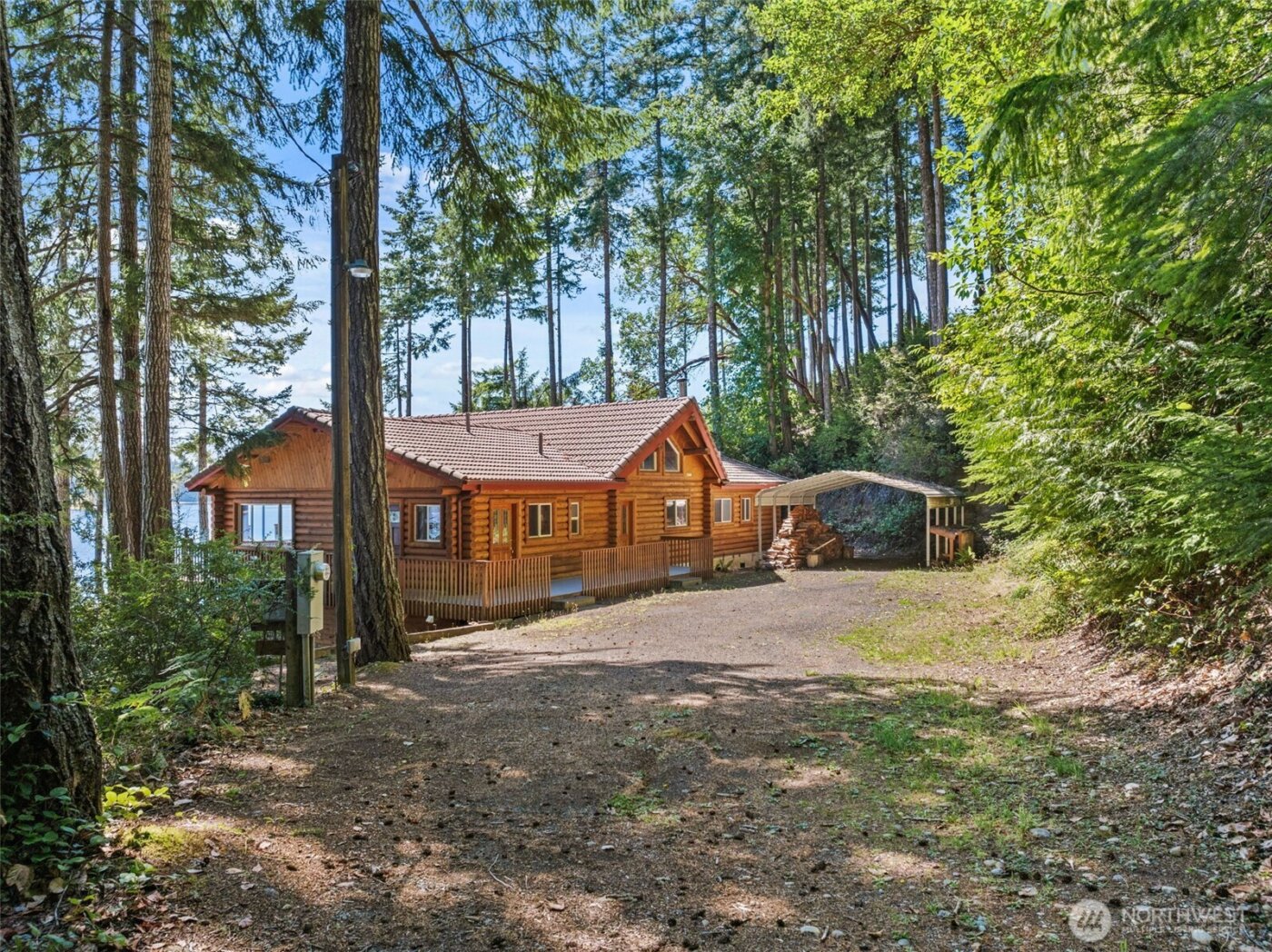 1236 E Island View Road , Grapeview, WA 98546