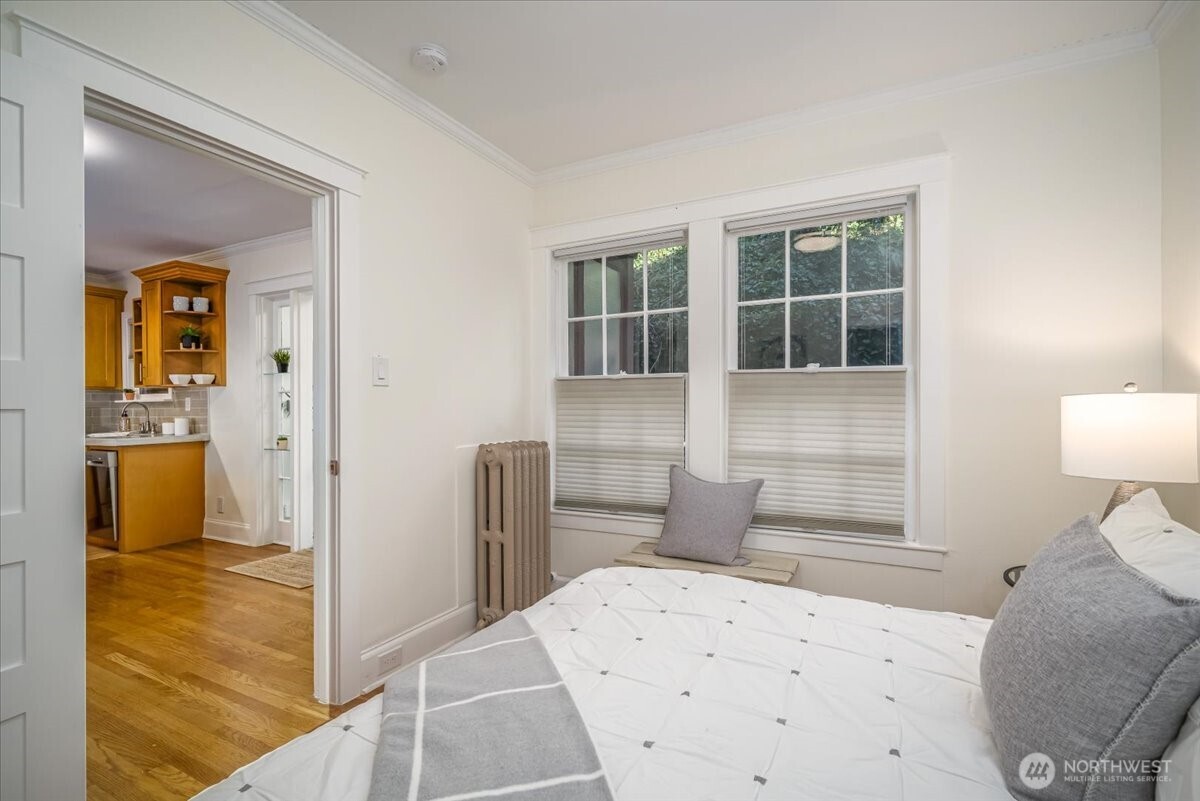 1310 Queen Anne Avenue N #15, Seattle, WA 98109