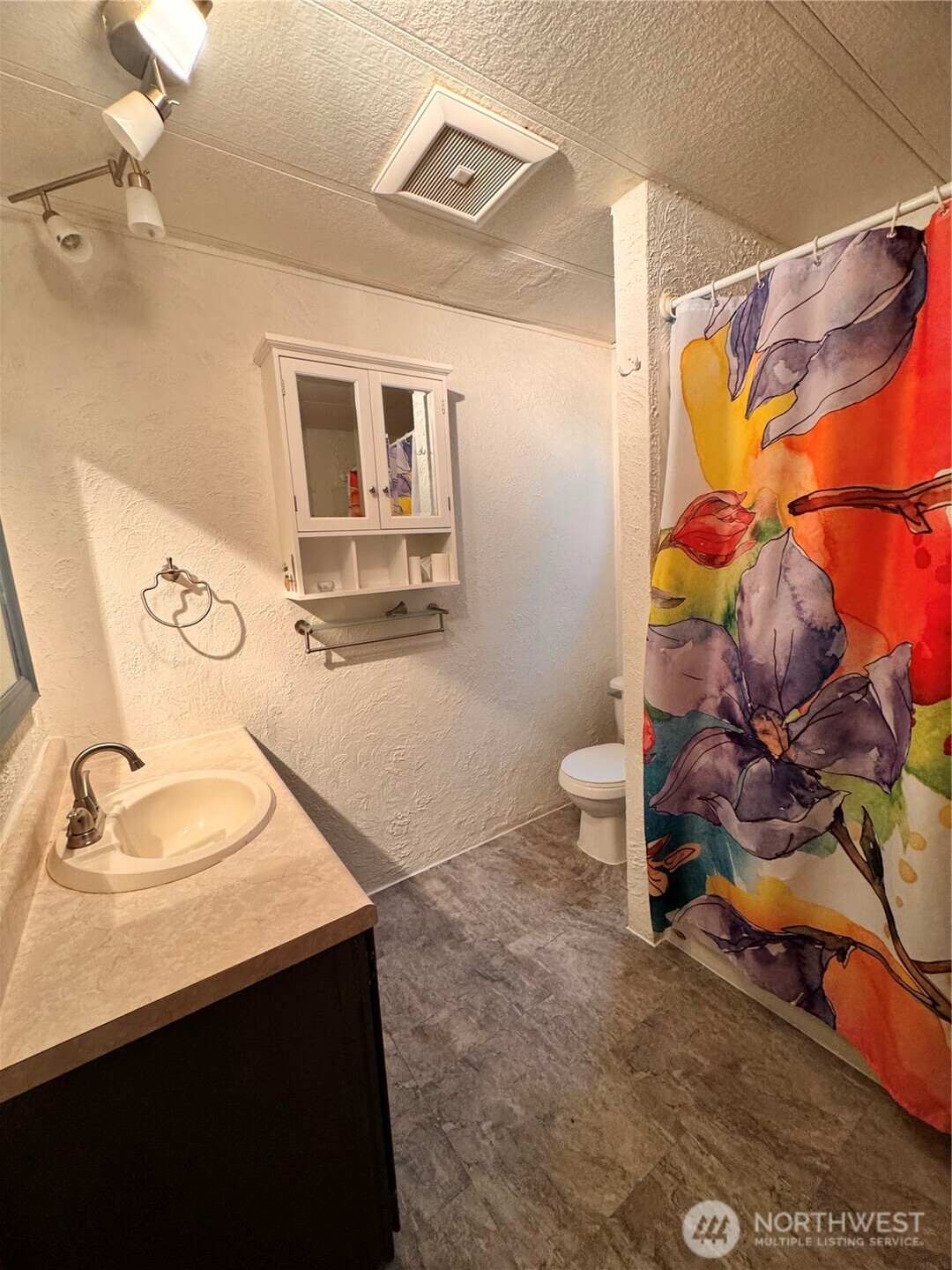 4040 Auburn Way Way S #101, Auburn, WA 98092