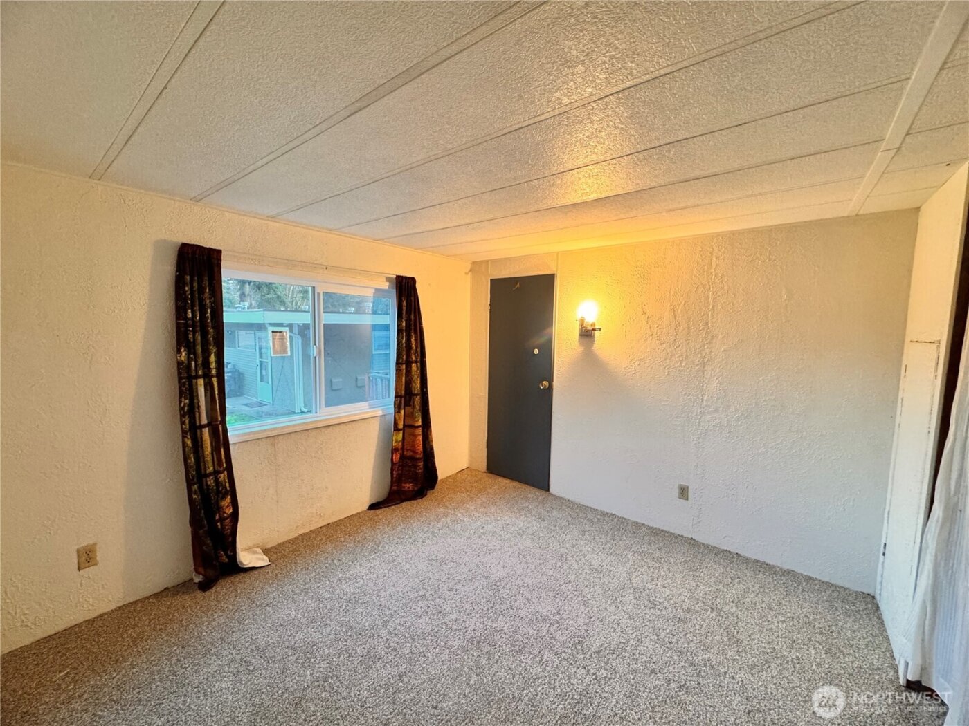 4040 Auburn Way Way S #101, Auburn, WA 98092