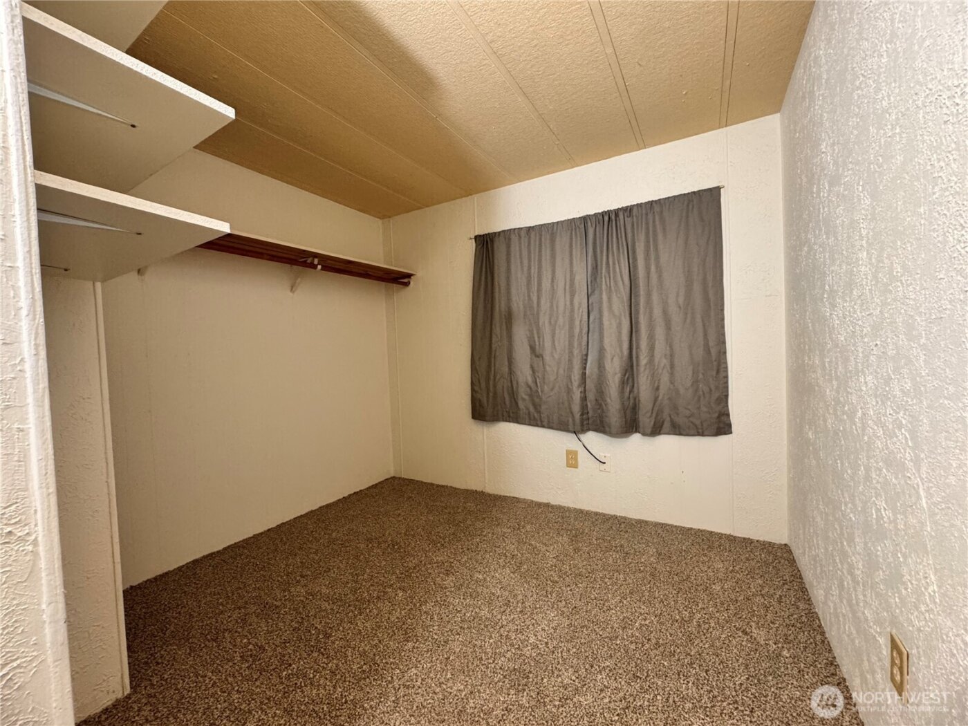 4040 Auburn Way Way S #101, Auburn, WA 98092