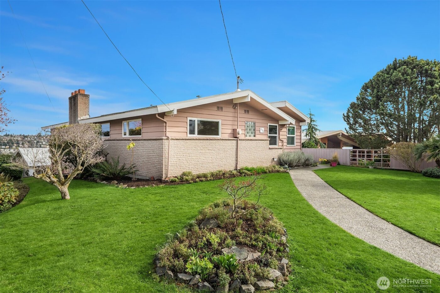 2530 26th Avenue W, Seattle, WA 98199