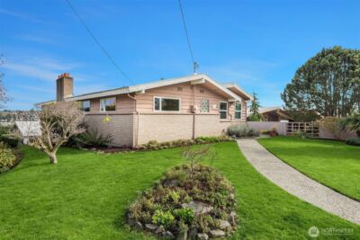 2530 26th Avenue W, Seattle, WA 98199