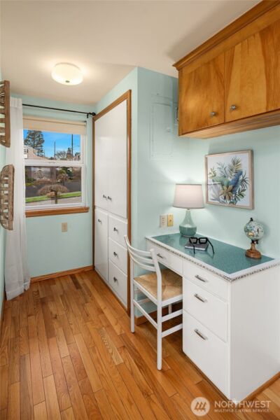 2530 26th Avenue W, Seattle, WA 98199 - Photo 16