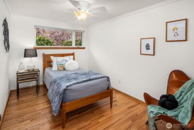 2530 26th Avenue W, Seattle, WA 98199 - Photo 20