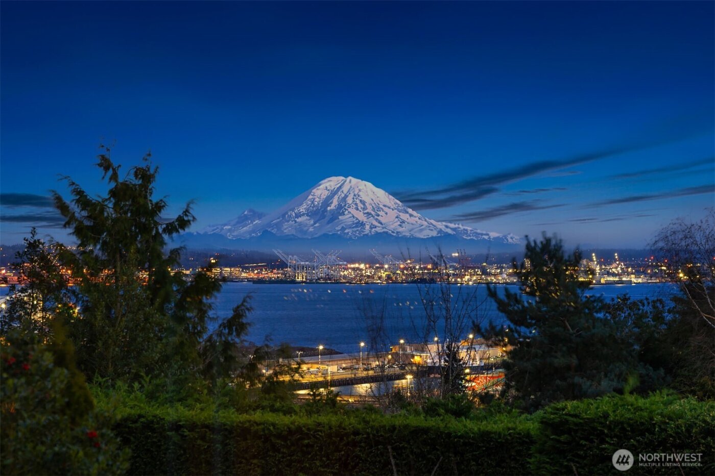 2530 26th Avenue W, Seattle, WA 98199