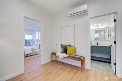 7008 Linden Avenue N, Seattle, WA 98103-5108 - Photo 26