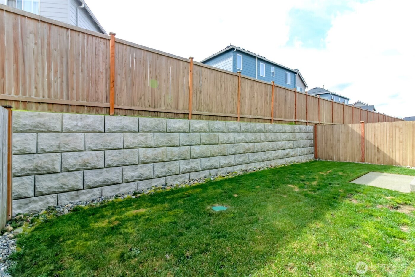 18408 Alpine Way E, Puyallup, WA 98374