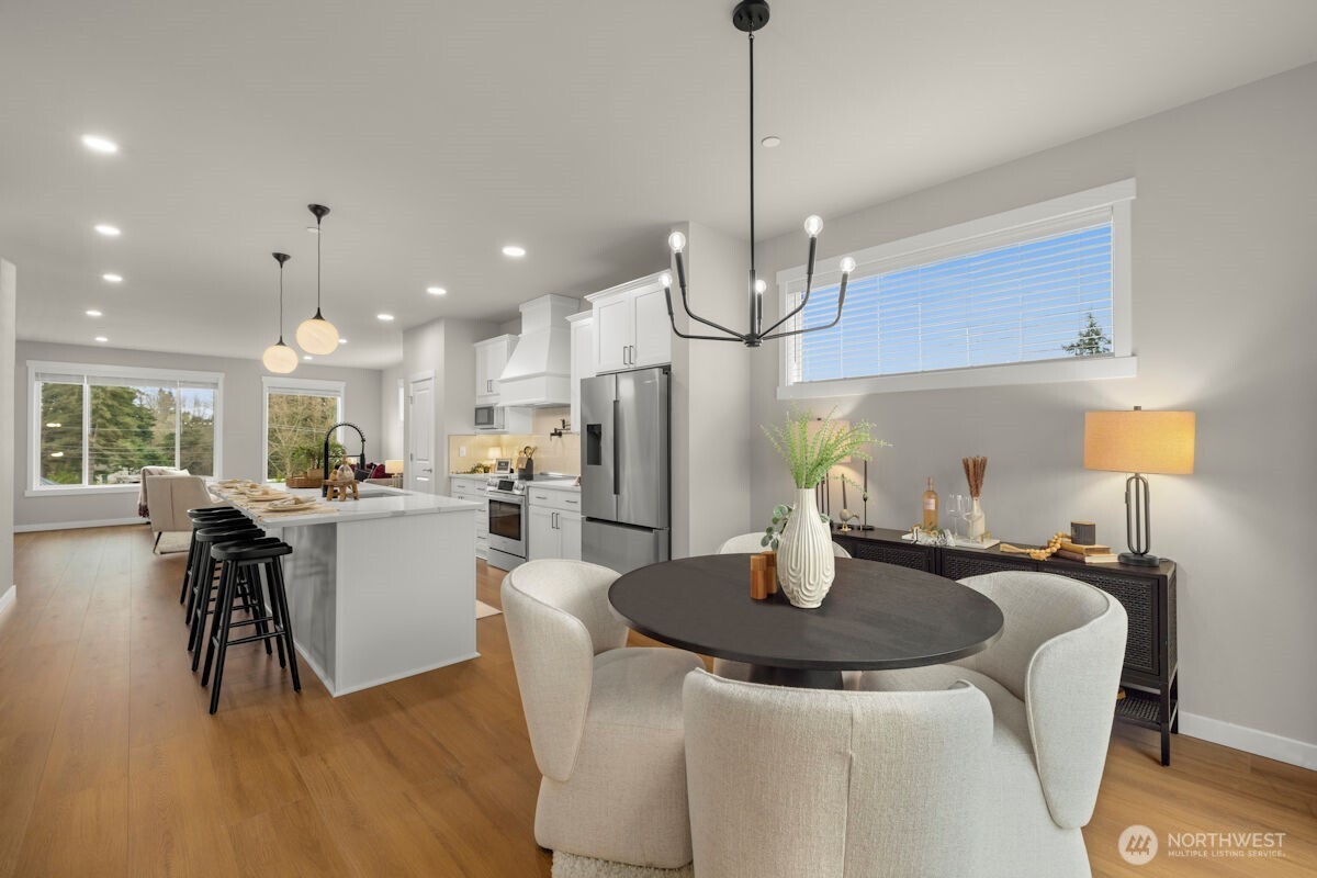 16823 Alder Way #J1, Lynnwood, WA 98037