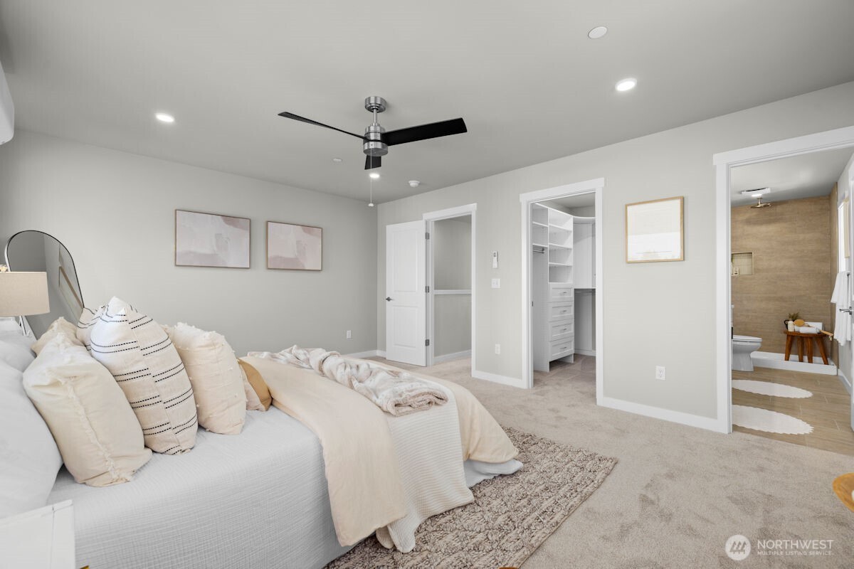 16823 Alder Way #J1, Lynnwood, WA 98037