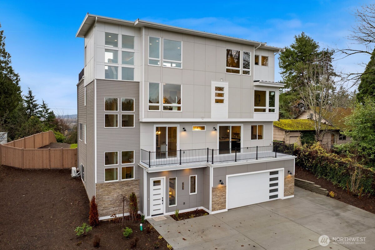 7853 S 132 Street , Seattle, WA 98178