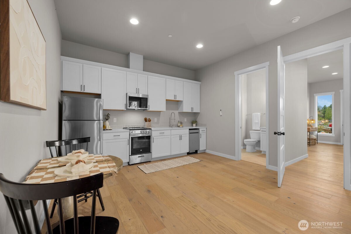 7853 S 132 Street , Seattle, WA 98178