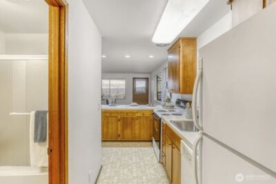 9922 Triton Drive NW #A&B, Seattle, WA 98117 - Photo 34