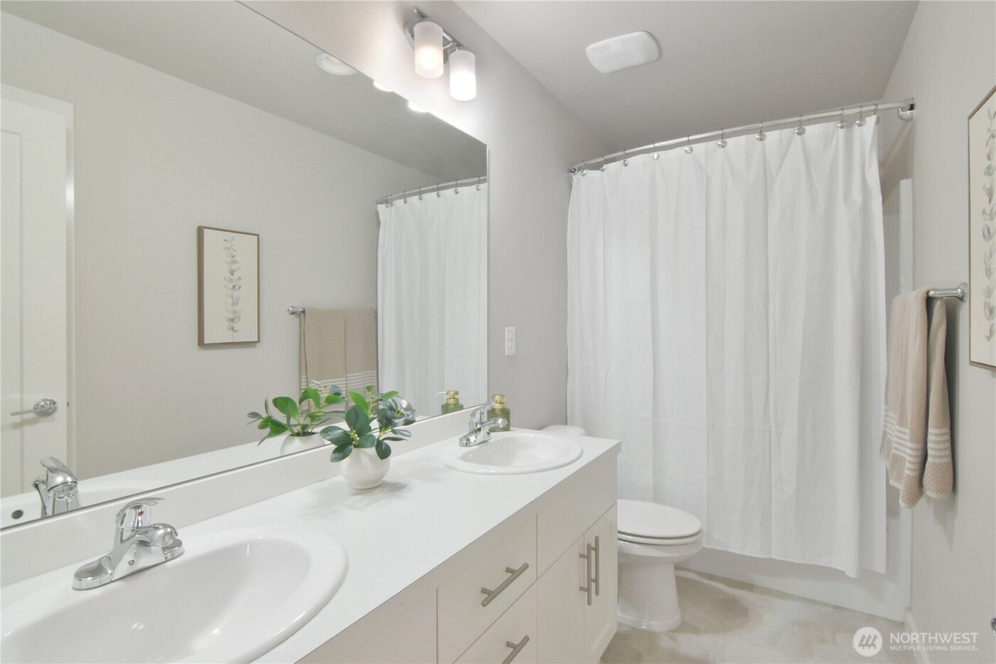 218 SW 96th Lane , Seattle, WA 98106