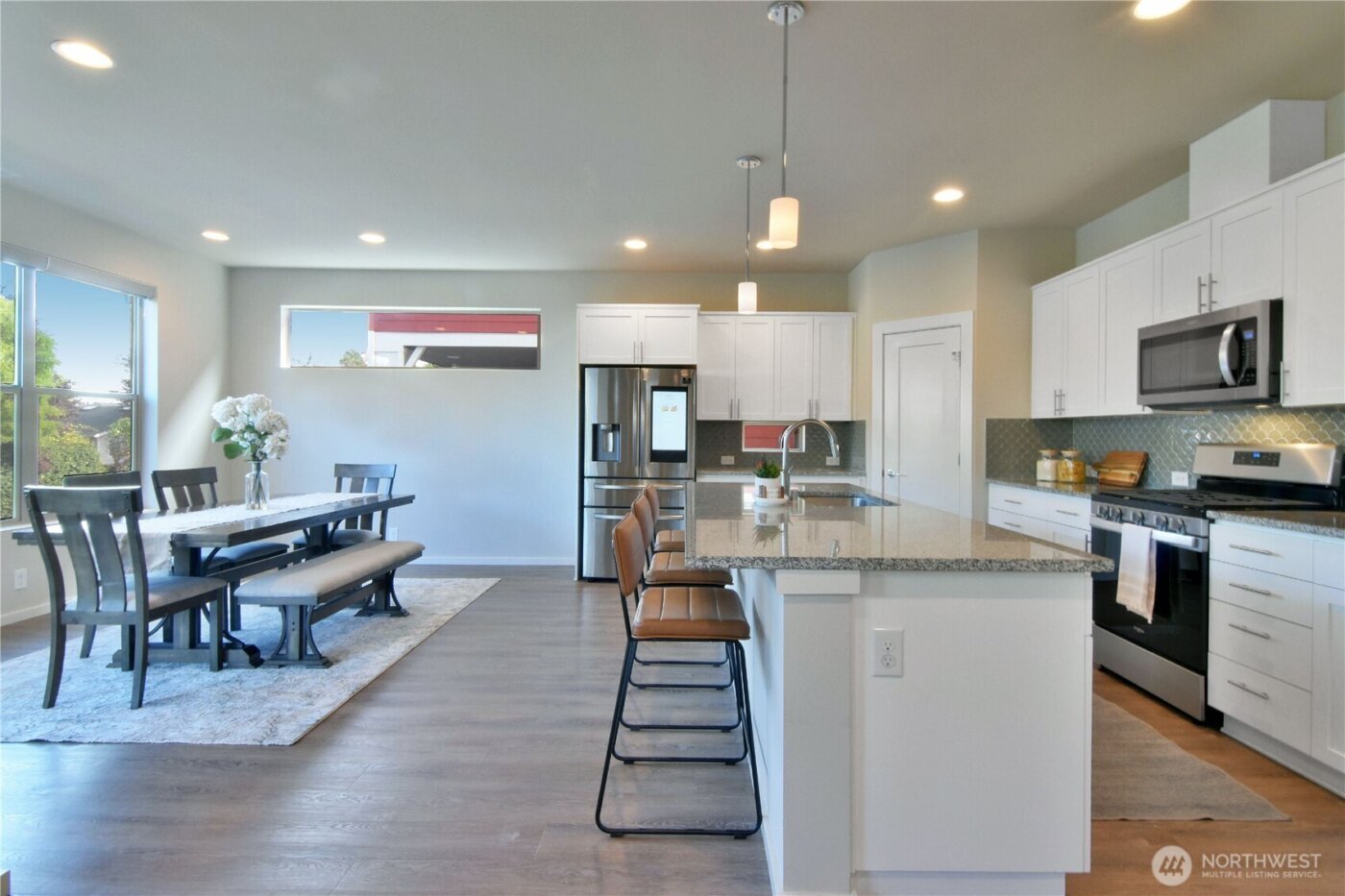 218 SW 96th Lane , Seattle, WA 98106