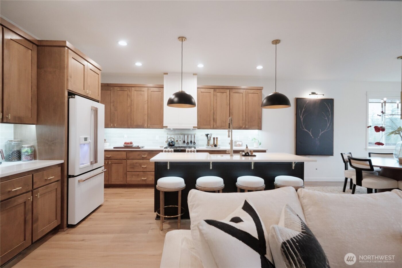 2031 E 9th Street , La Center, WA 98629