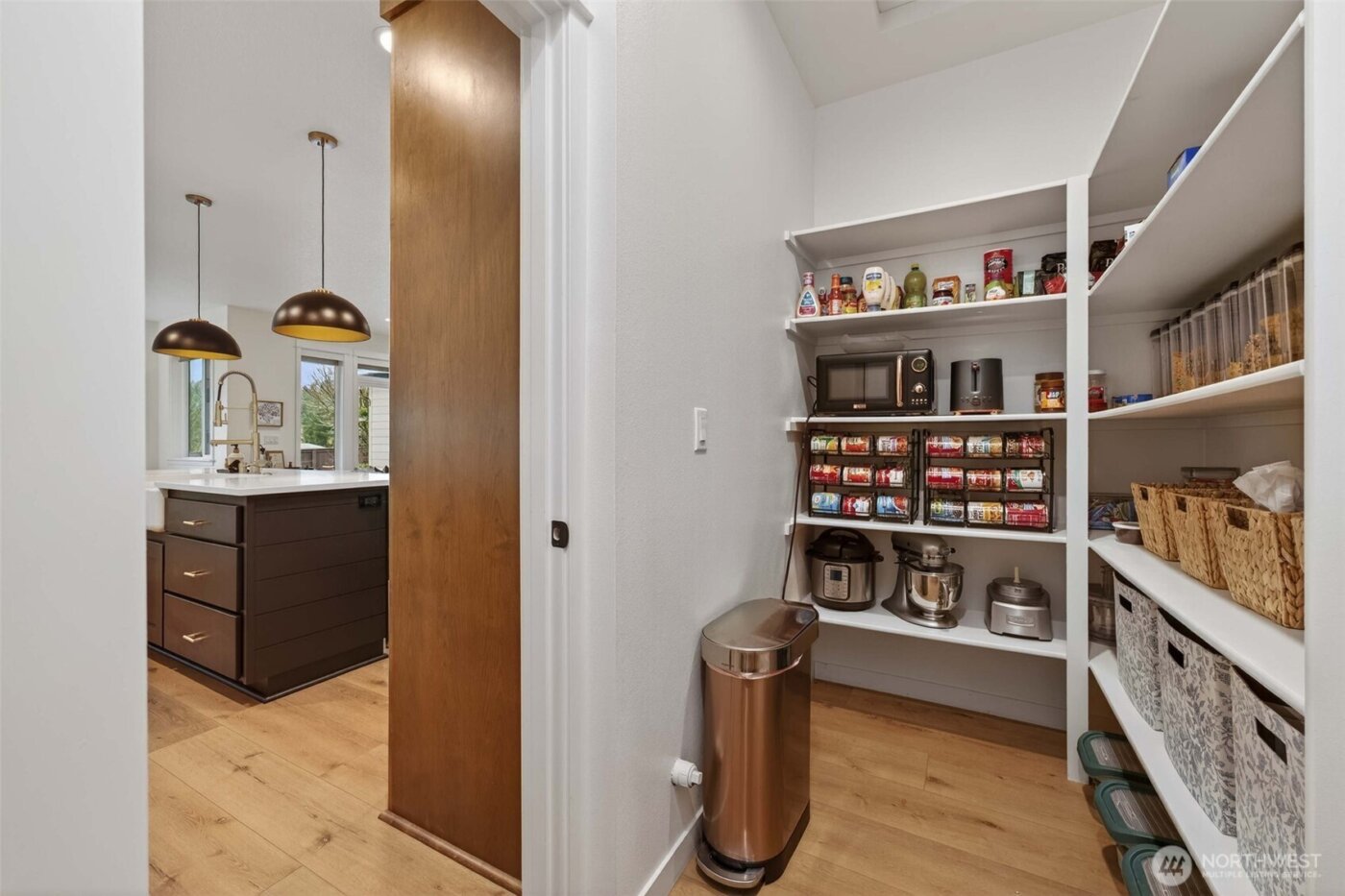 2031 E 9th Street , La Center, WA 98629