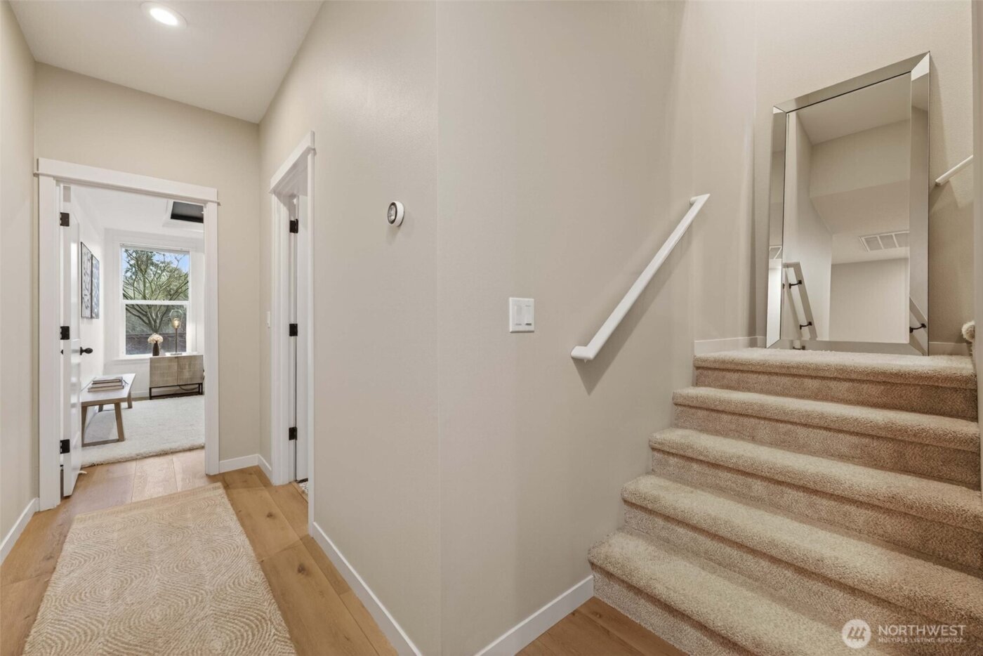 2031 E 9th Street , La Center, WA 98629