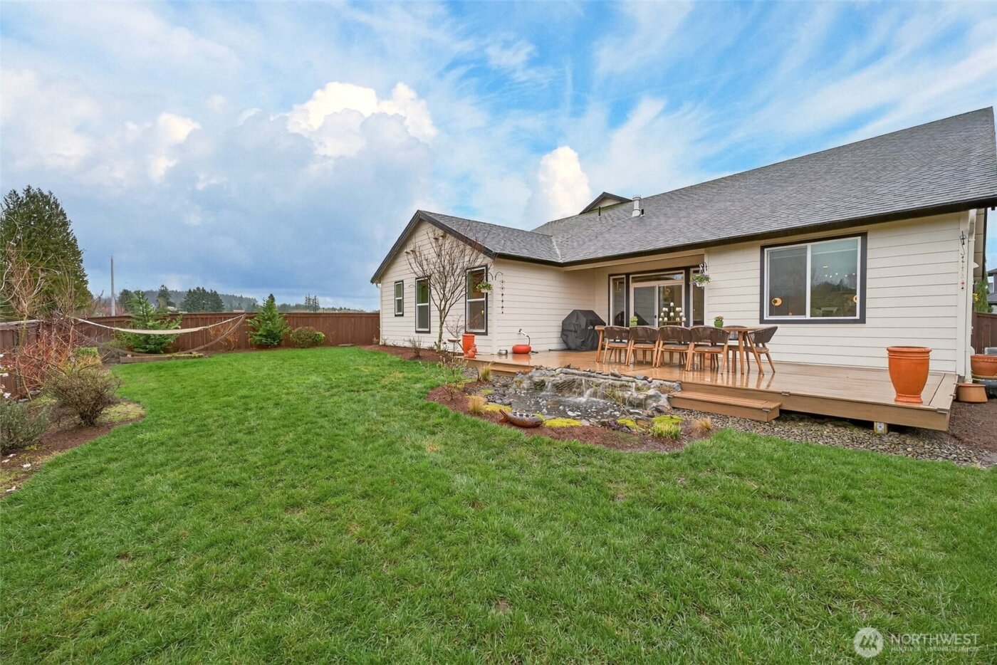 2031 E 9th Street , La Center, WA 98629