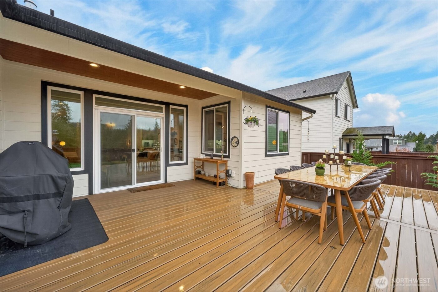 2031 E 9th Street , La Center, WA 98629