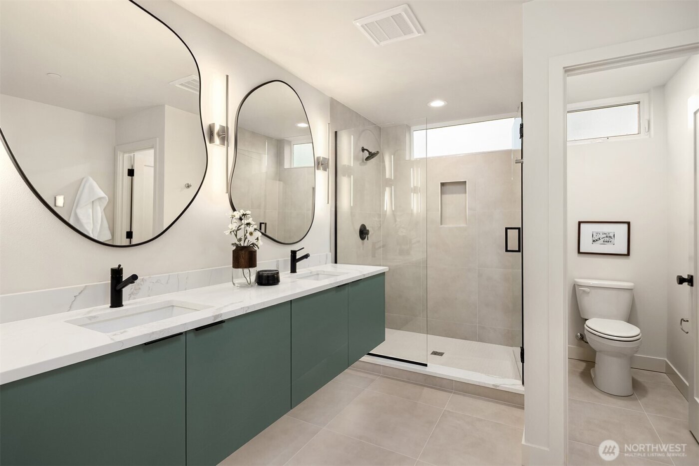 1615 N 50th Street #C, Seattle, WA 98103